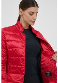 Refrigiwear - RefrigiWear kurtka puchowa damska kolor czerwony przejściowa. Kolor: czerwony. Materiał: puch. Wzór: gładki