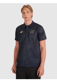 4f - 4F Koszulka polo szybkoschnąca męska 4F x Bartosz Zmarzlik - czarna 3XL. Typ kołnierza: polo. Kolor: czarny. Materiał: włókno, dzianina, materiał, syntetyk. Długość rękawa: krótki rękaw. Długość: krótkie. Wzór: gładki, nadruk, ze splotem