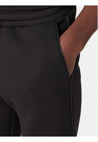 Karl Lagerfeld - KARL LAGERFELD Spodnie dresowe 705040 554907 Czarny Regular Fit. Kolor: czarny. Materiał: syntetyk #4