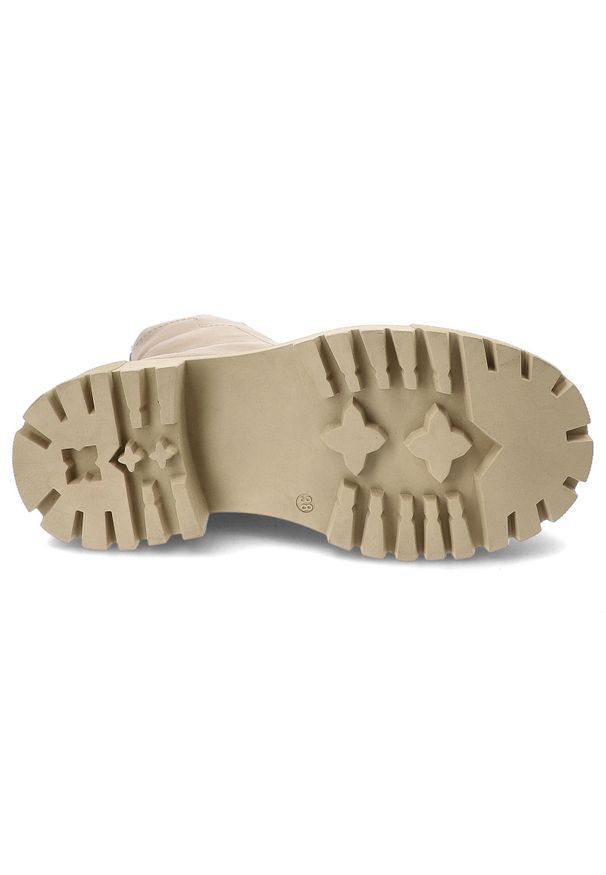 Beżowe Botki Nessi Modne Obuwie Damskie. Kolor: beżowy. Materiał: skóra. Sezon: zima. Obcas: na obcasie. Styl: elegancki. Wysokość obcasa: średni