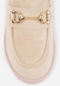 Renee - Beżowe Półbuty Mokasyny na Słupku z Platformą Ozdobione Klamrą Acridna. Zapięcie: klamry. Kolor: beżowy. Materiał: zamsz. Wzór: aplikacja. Obcas: na platformie. Styl: elegancki, klasyczny. Wysokość obcasa: średni #4