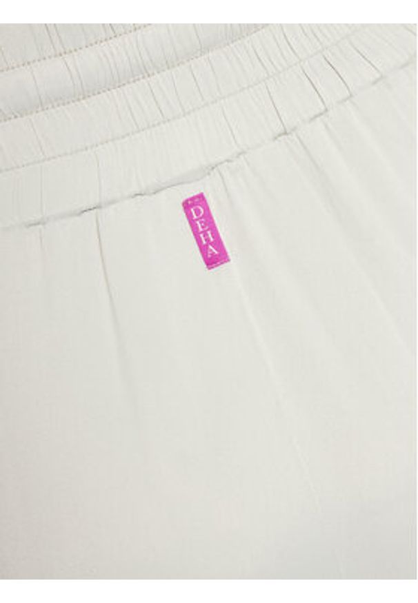 Deha Spodnie materiałowe D02726 Écru Comfort Fit. Materiał: wiskoza