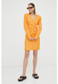 GESTUZ - Gestuz sukienka MaisieGZ kolor pomarańczowy mini dopasowana. Kolor: pomarańczowy. Długość rękawa: długi rękaw. Typ sukienki: dopasowane. Długość: mini #4