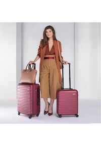 Wittchen - Średnia walizka z ABS-u z żebrowaniem bordowa. Kolor: czerwony. Materiał: guma #9
