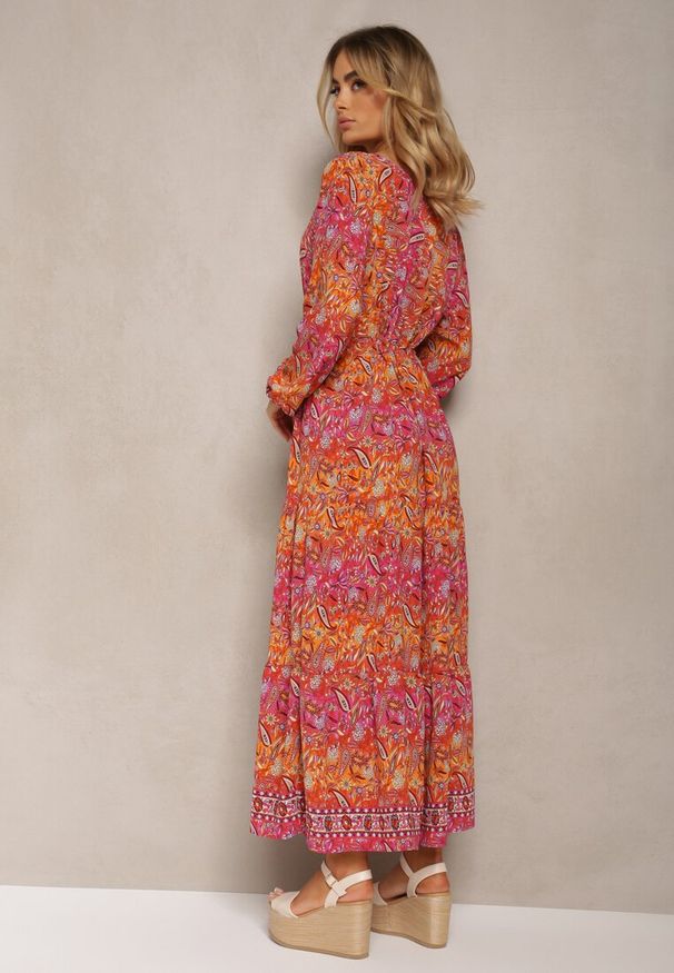 Renee - Czerwona Sukienka z Dekoltem w V o Rozkloszowanym Fasonie w Print Paisley Akka. Okazja: na co dzień. Kolor: czerwony. Materiał: skóra, zamsz. Wzór: paisley, nadruk. Styl: casual, elegancki