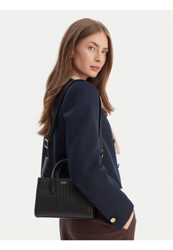 BOSS Torebka 50557998 Czarny. Kolor: czarny. Materiał: skórzane