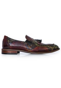 Modini - Wsuwane buty męskie, imitacja skóry węża - tassel loafers T165. Zapięcie: bez zapięcia. Materiał: skóra. Styl: klasyczny, wizytowy #1