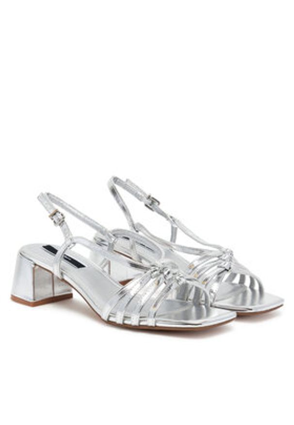 Pepe Jeans Sandały PLS90683 Srebrny. Kolor: srebrny. Materiał: skóra