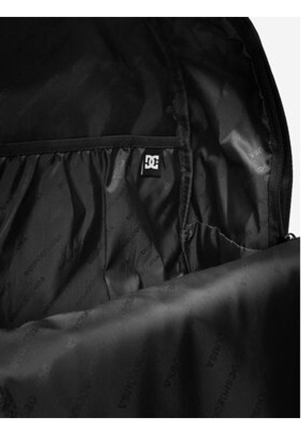 DC Plecak C-DCI-P-001-08 Czarny. Kolor: czarny. Materiał: materiał