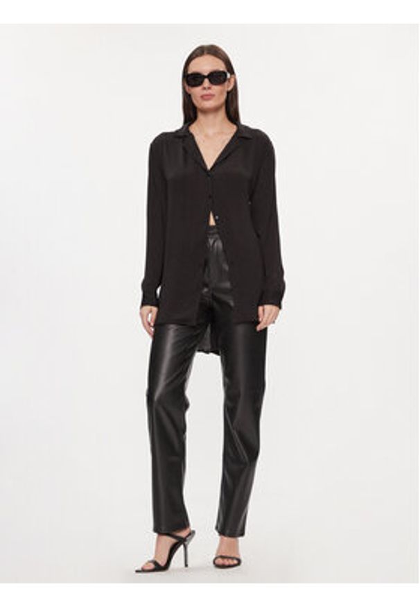 Vero Moda Koszula AWARE Haisley 10298497 Czarny Regular Fit. Kolor: czarny. Materiał: syntetyk