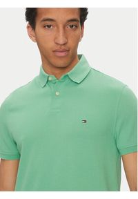 TOMMY HILFIGER - Tommy Hilfiger Polo 1985 MW0MW17770 Zielony Regular Fit. Typ kołnierza: polo. Kolor: zielony. Materiał: bawełna