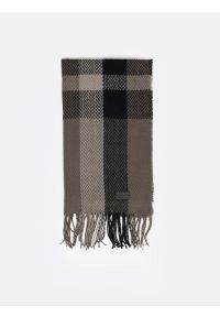 Big-Star - Szalik męski w kratę khaki Zygi 901. Okazja: na co dzień. Kolor: szary. Materiał: materiał. Wzór: aplikacja. Styl: klasyczny, casual, elegancki #3