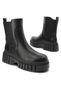 Czarne Botki S.Barski Modne Obuwie Damskie Zapinane Na Suwak. Okazja: na co dzień. Kolor: czarny. Materiał: materiał. Obcas: na platformie. Styl: elegancki, casual