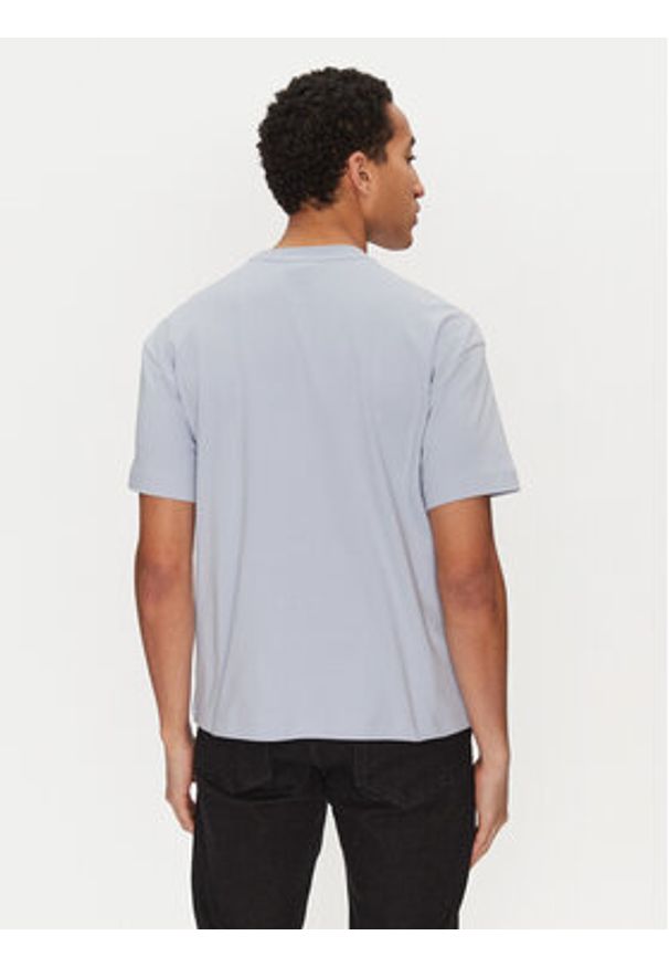 Calvin Klein T-Shirt Nano Logo K10K112487 Niebieski Regular Fit. Kolor: niebieski. Materiał: bawełna