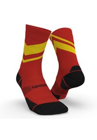 KIPRUN - Skarpetki do biegania Kiprun Run 900 wysokie grube. Kolor: czerwony, pomarańczowy, wielokolorowy. Materiał: elastan, poliamid. Sport: bieganie #1