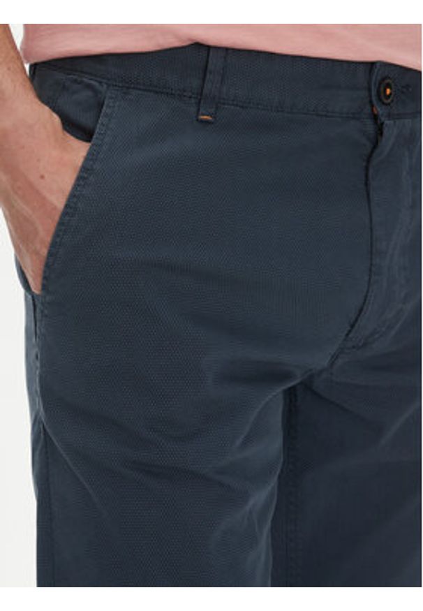 BOSS Chinosy 50536840 Niebieski Slim Fit. Kolor: niebieski. Materiał: bawełna