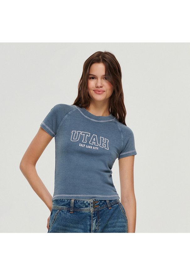 House - Koszulka z nadrukiem Utah niebieska - Niebieski. Kolor: niebieski. Wzór: nadruk