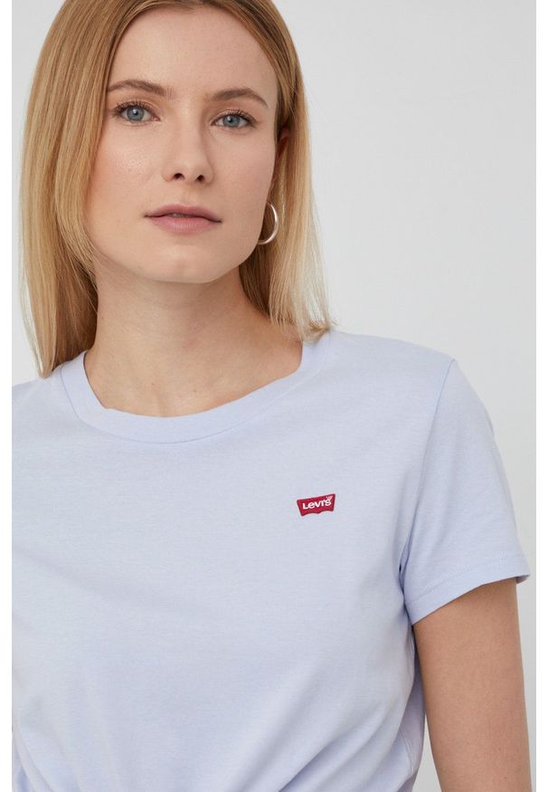 Levi's® - Levi's T-shirt bawełniany kolor fioletowy. Okazja: na co dzień, na spotkanie biznesowe. Kolor: fioletowy. Materiał: bawełna. Wzór: gładki. Styl: biznesowy, casual