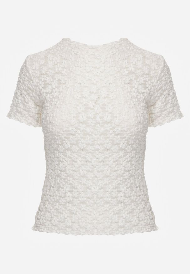 Born2be - Biała Koronkowa Bluzka o Dopasowanym Kroju z Krótkim Rękawem Noessa. Okazja: na co dzień. Kolor: biały. Materiał: koronka. Długość rękawa: krótki rękaw. Długość: krótkie. Wzór: koronka. Sezon: lato. Styl: casual