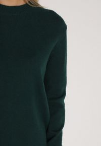 Born2be - Ciemnozielony Klasyczny Sweter z Wełną Mailira. Okazja: do pracy, na co dzień. Kolor: zielony. Materiał: wełna. Styl: klasyczny #7