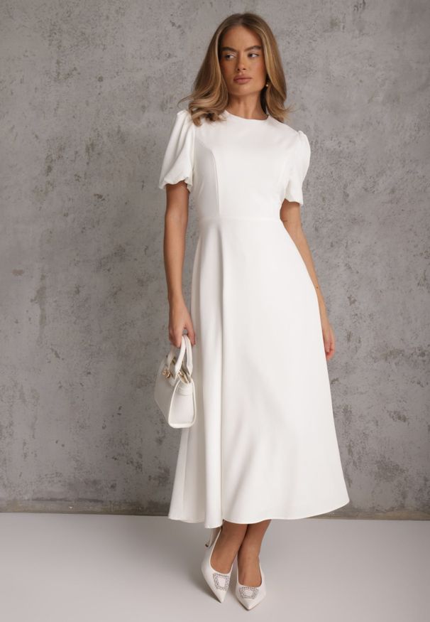 Renee - Biała Rozkloszowana Sukienka Koktajlowa VICES na Krótki Rękaw Nessesha. Okazja: na randkę, na wesele, na ślub cywilny. Kolor: biały. Długość rękawa: krótki rękaw. Styl: wizytowy. Długość: mini