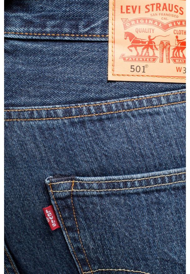 Levi's® - Levi's - Jeansy 501 Regular Fit. Okazja: na spotkanie biznesowe. Kolor: niebieski. Wzór: aplikacja. Styl: biznesowy