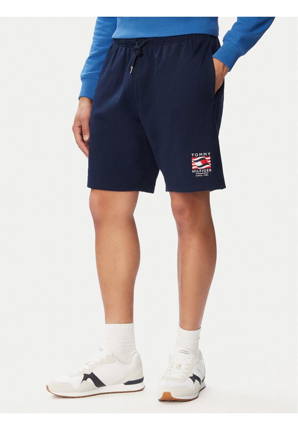 TOMMY HILFIGER - Tommy Hilfiger Szorty sportowe Rwb MW0MW43384 Granatowy Regular Fit. Kolor: niebieski. Materiał: bawełna. Styl: sportowy