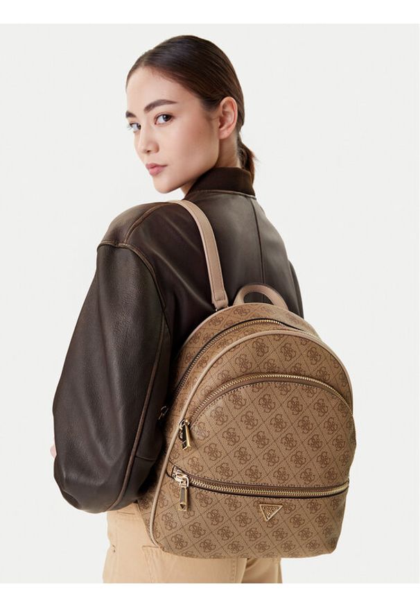 Guess Plecak Manhattan II HWSG71 18330 Brązowy. Kolor: brązowy. Materiał: skóra