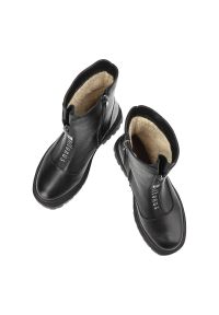 Czarne Botki Pollonus Ocieplane Buty Damskie. Kolor: czarny. Materiał: skóra, futro, syntetyk. Szerokość cholewki: normalna. Wzór: aplikacja. Sezon: zima. Styl: elegancki #9