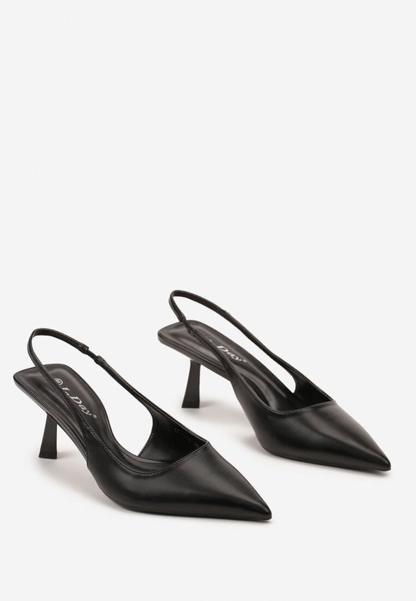 Renee - Czarne Wsuwane Sandały Sling-Back na Kaczuszce ze Szpiczastym Noskiem Oxena. Okazja: na co dzień. Nosek buta: szpiczasty. Zapięcie: bez zapięcia. Kolor: czarny. Materiał: jeans. Obcas: na szpilce. Styl: elegancki, wizytowy, casual. Wysokość obcasa: średni