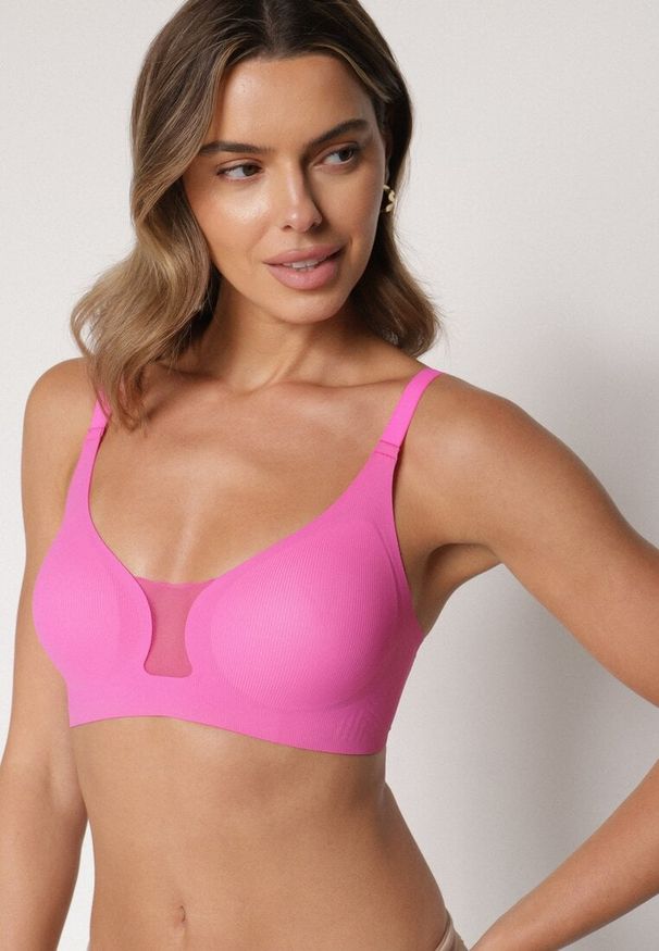 Born2be - Fuksjowy Biustonosz z Ozdobnym Wycięciem Ezirelle. Kolor: różowy. Materiał: jeans. Rodzaj stanika: wyciągane miseczki. Wzór: gładki