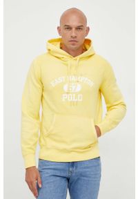 Polo Ralph Lauren bluza męska kolor żółty z kapturem z nadrukiem. Typ kołnierza: kaptur, polo. Kolor: żółty. Wzór: nadruk #1