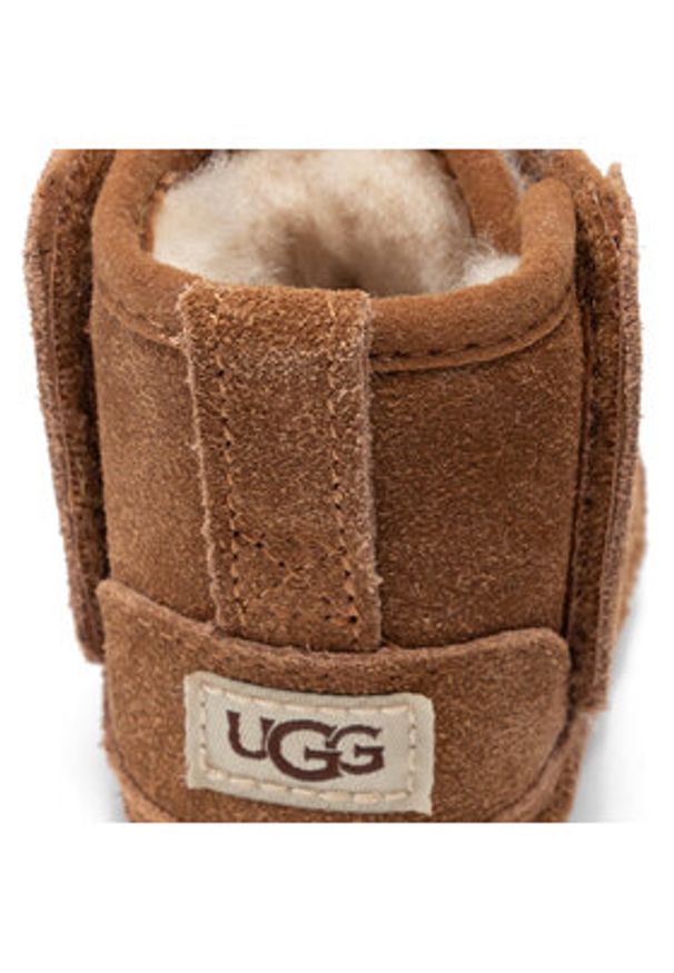 Ugg Śniegowce I Baby Neumel & Ugg Beanie 1104729I Brązowy. Kolor: brązowy. Materiał: skóra
