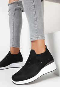 Born2be - Czarne Buty Sportowe Doreleia. Wysokość cholewki: przed kolano. Nosek buta: okrągły. Zapięcie: bez zapięcia. Kolor: czarny. Materiał: jeans, materiał. Szerokość cholewki: normalna #1
