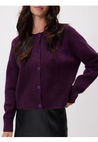 Reserved - Kardigan z obniżoną linią ramion - ciemnofioletowy. Kolor: fioletowy. Materiał: dzianina, wełna #1