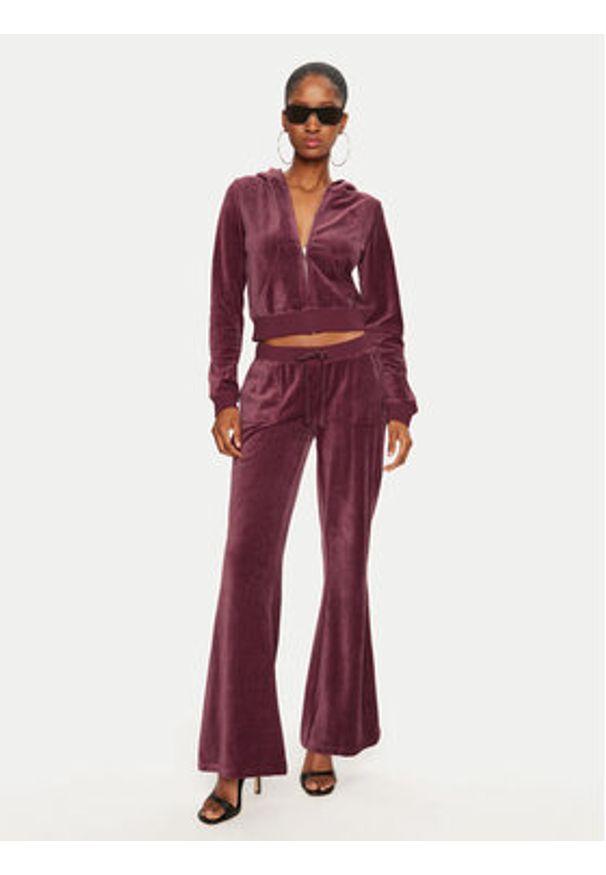 Juicy Couture Bluza Robyn JCSEBJ007 Bordowy Slim Fit. Kolor: czerwony. Materiał: syntetyk