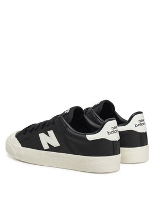 New Balance Trampki BB100LBK Czarny. Kolor: czarny. Materiał: skóra