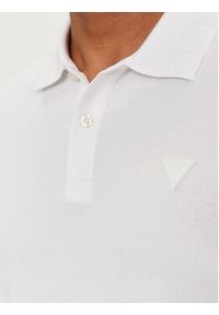 Guess Polo M4GP66 KC701 Biały Slim Fit. Typ kołnierza: polo. Kolor: biały. Materiał: bawełna #3