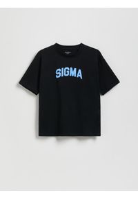 Reserved - T-shirt z nadrukiem - czarny. Kolor: czarny. Materiał: bawełna, dzianina. Wzór: nadruk