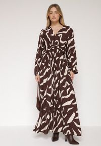 Born2be - Brązowa Rozkloszowana Sukienka z Wiskozą Netania. Okazja: na co dzień. Kolor: brązowy. Materiał: wiskoza. Długość rękawa: długi rękaw. Typ sukienki: proste. Styl: casual #2