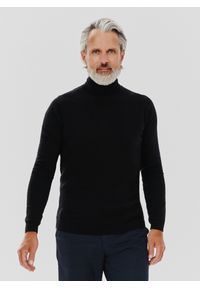 Pako Lorente - PAKO LORENTE – Czarny gładki golf męski. Typ kołnierza: golf. Kolor: czarny. Materiał: elastan, poliamid, bawełna. Wzór: gładki. Sezon: zima, jesień