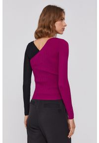 Desigual Sweter 21WWJF55 damski kolor różowy. Typ kołnierza: dekolt w serek. Kolor: różowy. Materiał: dzianina. Długość rękawa: długi rękaw. Długość: długie #7