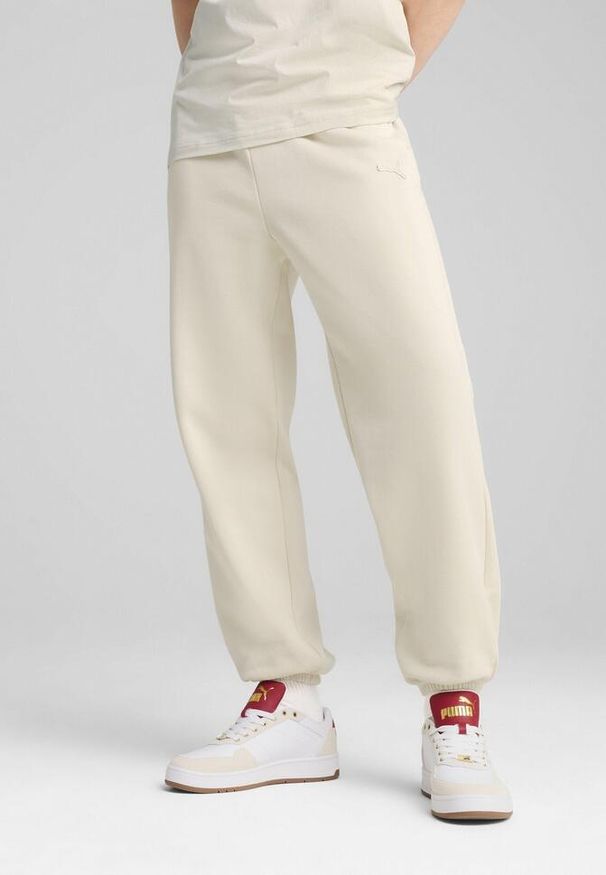 Puma - Spodnie dresowe unisex Essentials Elevated PUMA Alpine Snow White. Kolor: biały. Materiał: dresówka