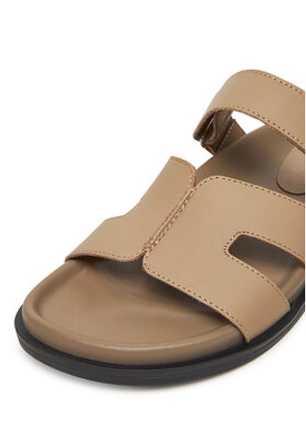 Gino Rossi Klapki MOIRA-E2527666 Beżowy. Kolor: beżowy. Materiał: skóra