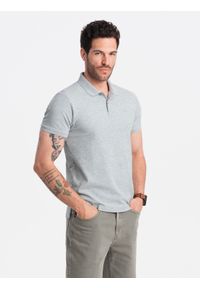 Ombre Clothing - Męska koszulka polo jednokolorowa BASIC z dzianiny pique - szara V20. Okazja: na co dzień. Typ kołnierza: polo. Kolor: szary. Materiał: dzianina. Wzór: haft, aplikacja, jednolity. Styl: sportowy, wizytowy, casual #7