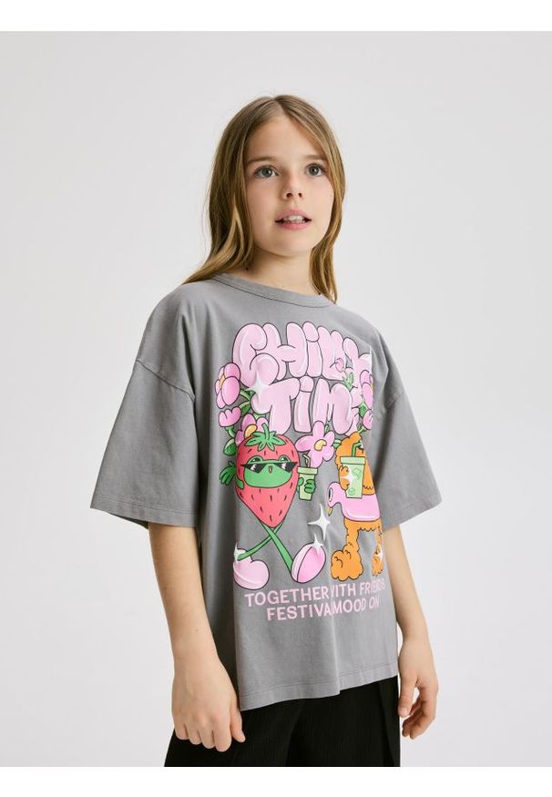 Reserved - T-shirt z efektem sprania - ciemnoszary. Kolor: szary. Materiał: bawełna