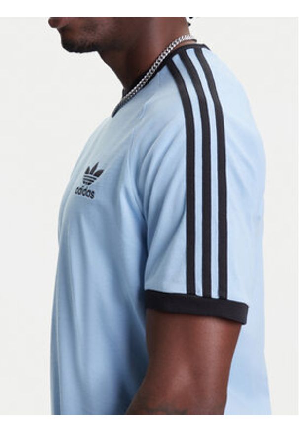 Adidas - adidas T-Shirt adicolor Classics 3-Stripes JY1371 Błękitny Slim Fit. Kolor: niebieski. Materiał: bawełna