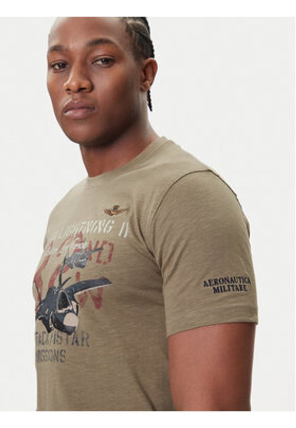 Aeronautica Militare T-Shirt 252TS2472UJ00708 Khaki Regular Fit. Kolor: brązowy. Materiał: bawełna