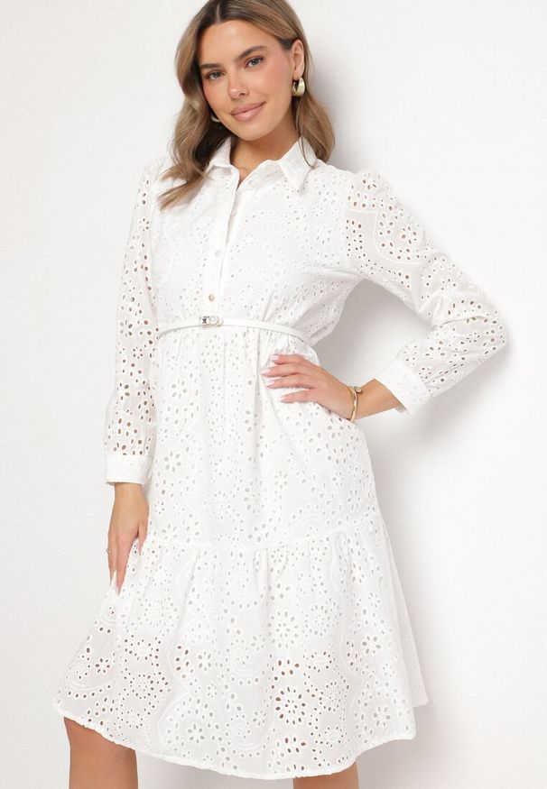 Born2be - Biała Bawełniana Sukienka Ażurowa o Koszulowym Kroju Ridivania. Okazja: na spacer, na co dzień. Typ kołnierza: kołnierzyk klasyczny. Kolor: biały. Materiał: bawełna. Długość rękawa: długi rękaw. Wzór: ażurowy. Typ sukienki: koszulowe. Styl: elegancki, casual, klasyczny