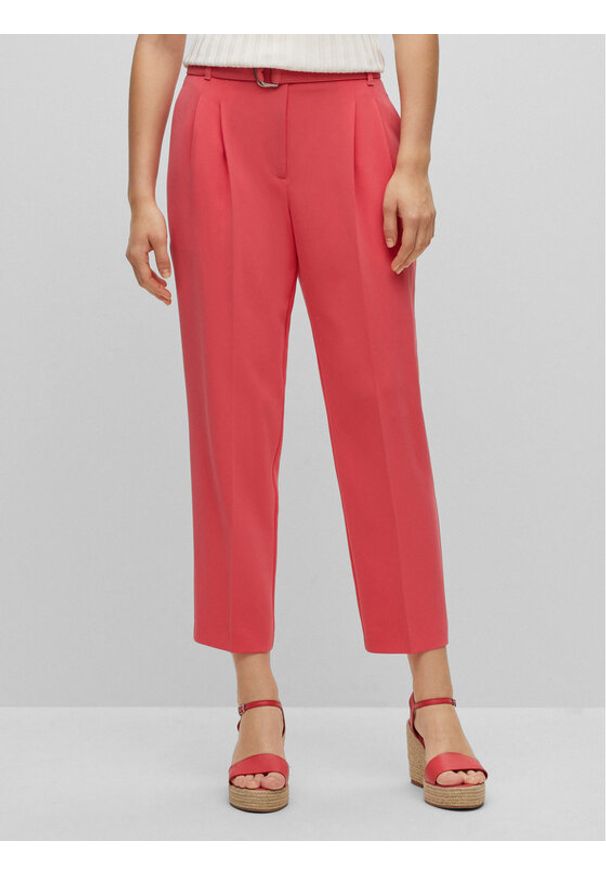 BOSS - Boss Spodnie materiałowe Tapiah 50490037 Różowy Relaxed Fit. Kolor: różowy. Materiał: syntetyk